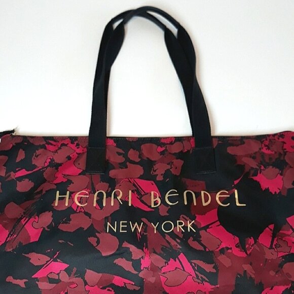 henri bendel Handbags - Henri Bendel Camo Floral Nylon Tote Bag
